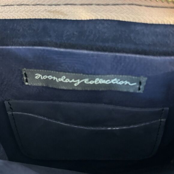 noonday collection Wrist Purse Navy Suede Pink Trim 7” Square W/ Zipper Closure - Picture 5 of 10